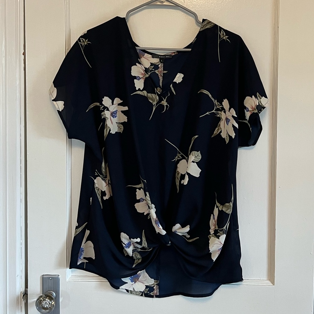 West kei Allura Knot Detail blouse